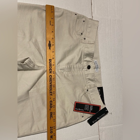 Kim Rogers size 6 women’s Super Stretch beige capri pants NEW - Picture 3 of 14
